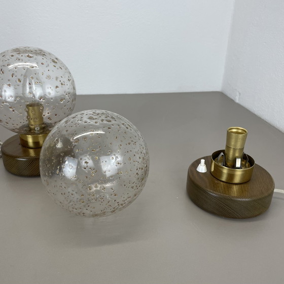 Image 1 of Ensemble de 2 lampes de table en bois de chêne et boule de verre par Temde Lights, Allemagne 1970S