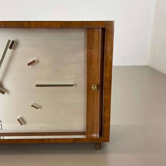 Image 1 of Horloge de table en bois Vintage Hollywood Regency par Kienzle, Allemagne années 1960