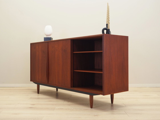 Image 1 of Buffet en teck, Design danois, 1970S, Production : Danemark