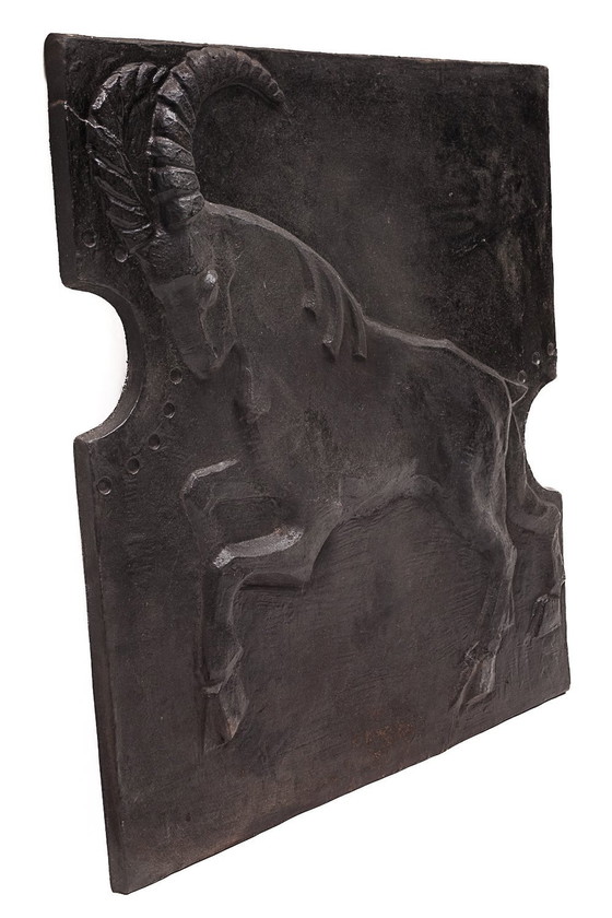 Image 1 of Plaque De Cheminée