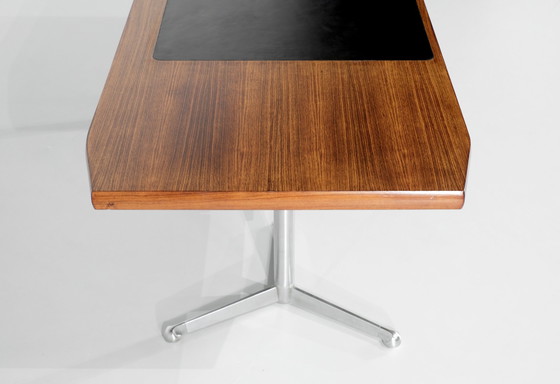 Image 1 of Bureau « T 160 » Par Osvaldo Borsani Pour Tecno, Italie Années 1960S.