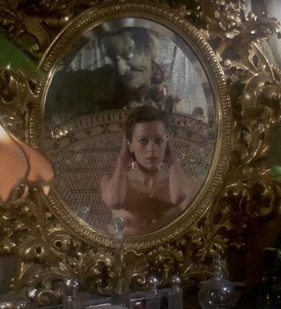 Image 1 of Chaise vintage en rotin 'Emmanuelle' en forme de paon