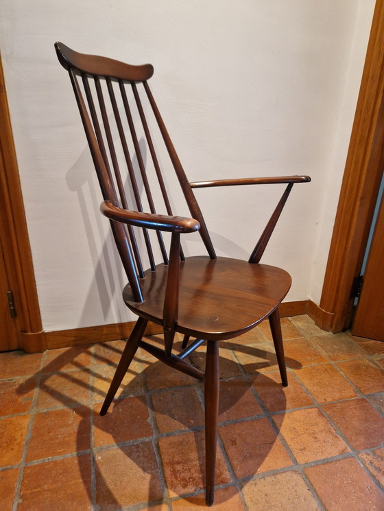 Image 1 of Le fauteuil Ercol Orfèvre