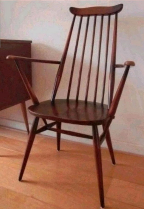 Image 1 of Le fauteuil Ercol Orfèvre