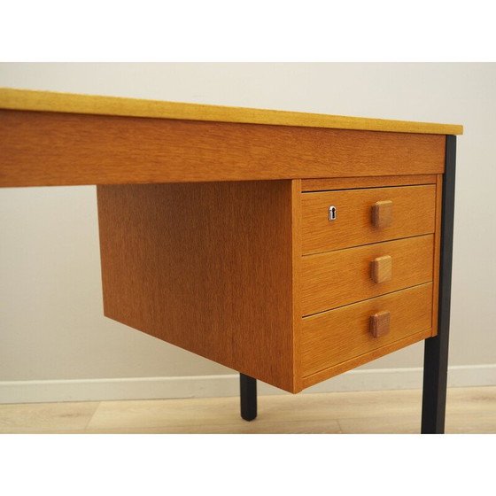 Image 1 of Bureau vintage en frêne par Domino Møbler, 1970