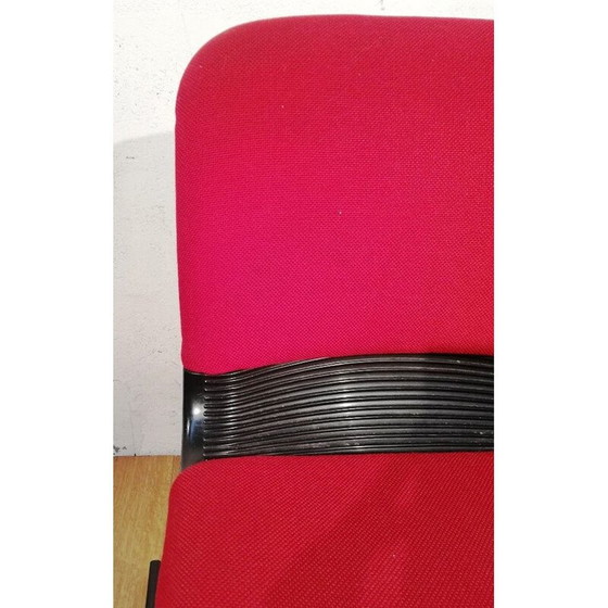 Image 1 of Chaise vintage en tissu rouge