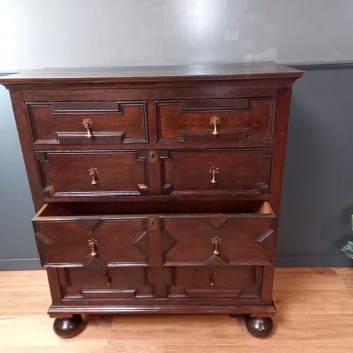 Commode anglaise du XVIIIe siècle