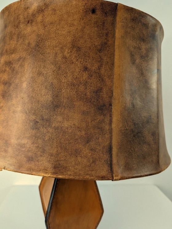 Image 1 of Lampe de table en cuir par Jacques Adnet 1940S