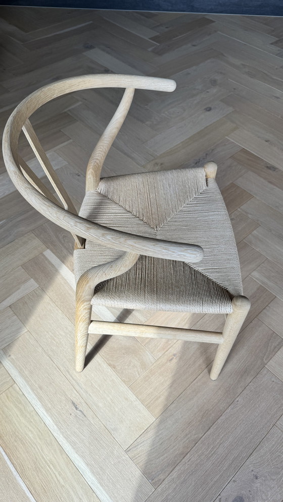 Image 1 of Carl Hansen Wishbone Stoel Ch24 Eiken