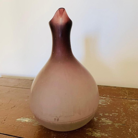 Image 1 of Ensemble de 4 gobelets à pied vintage et 1 carafe en pâte de verre