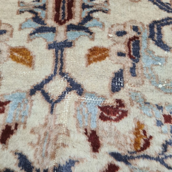 Image 1 of Tapis persan noué à la main, 1970