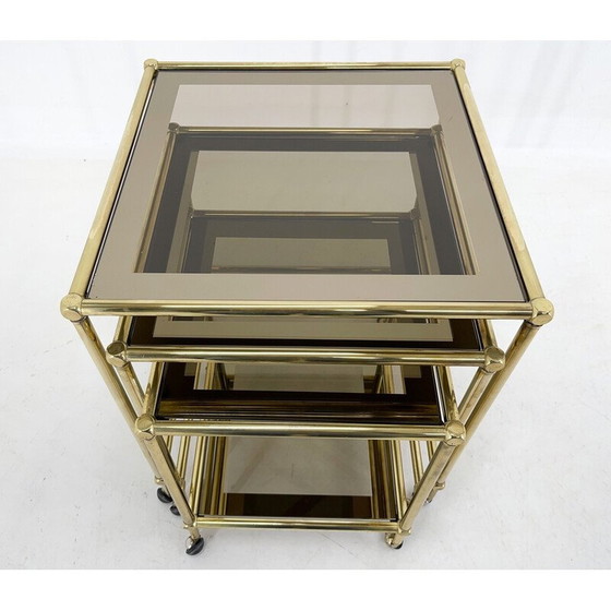 Image 1 of Tables gigognes italiennes vintage en laiton et verre fumé, 1970