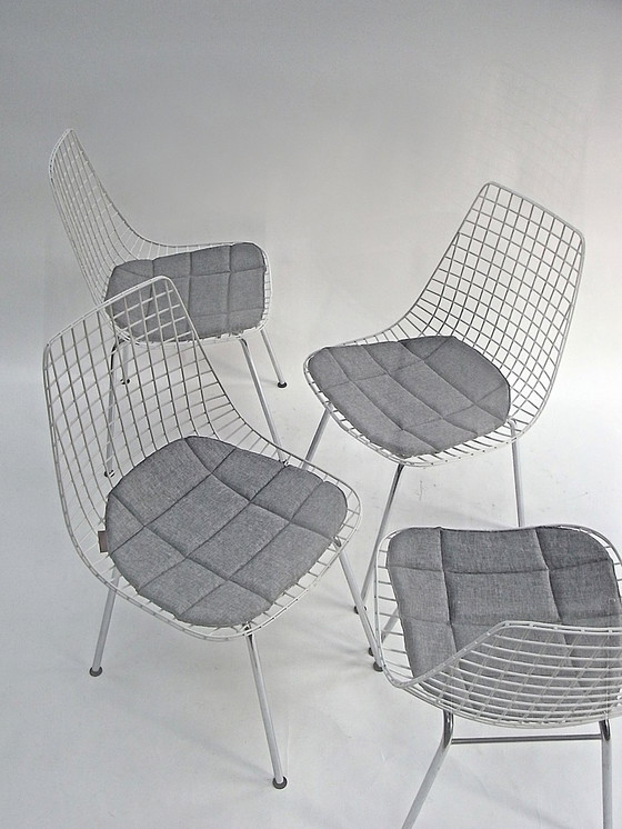 Image 1 of 4X Wire Chair