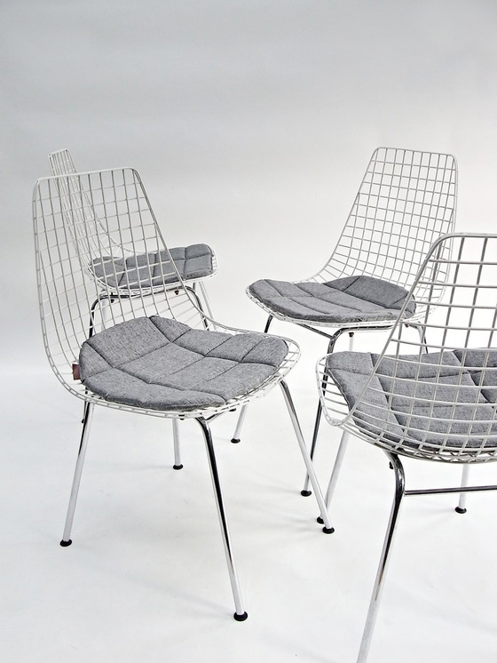 Image 1 of 4X Wire Chair