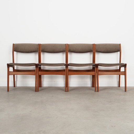 Ensemble de quatre chaises en teck, design danois, années 1960, fabrication : Nova