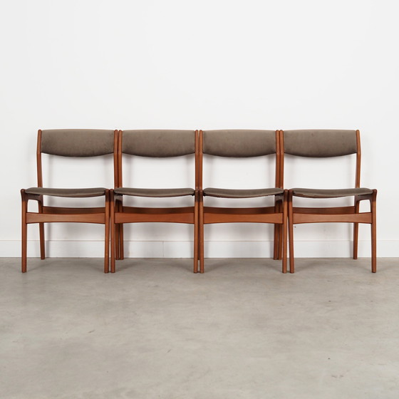 Image 1 of Ensemble de quatre chaises en teck, design danois, années 1960, fabrication : Nova