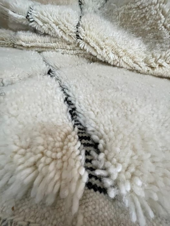 Image 1 of Tapis Berbère Beniouarain • 210 Cm X 140 Cm • 1990