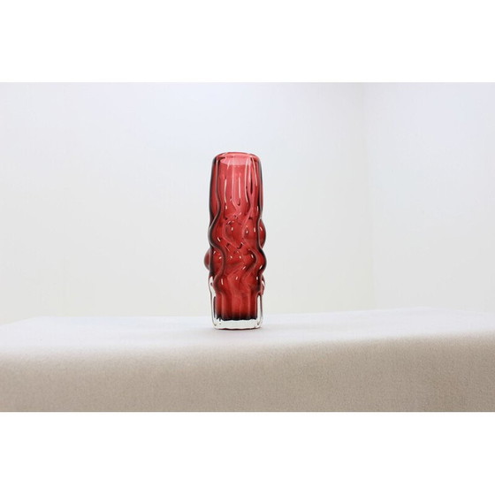 Image 1 of Vase vintage en rubis de Pavel Hlava