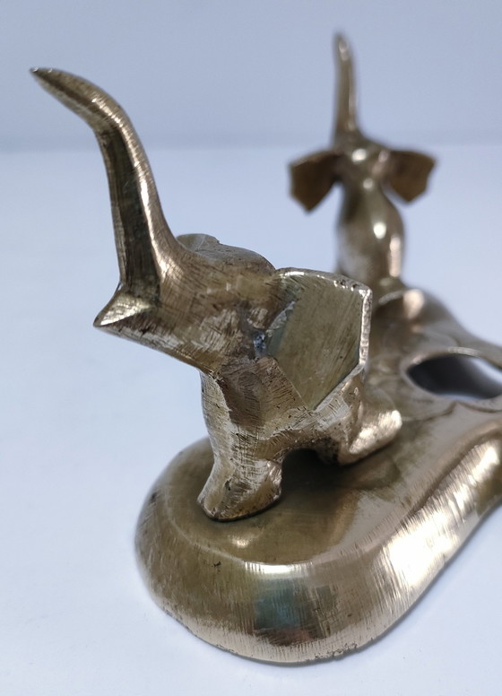 Image 1 of Vide Poche Laiton Socle Éléphants Vintage