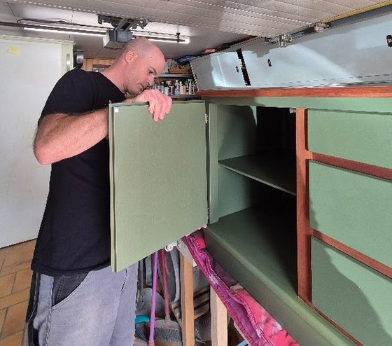 Image 1 of Schrëndelr Tv Stand Commode