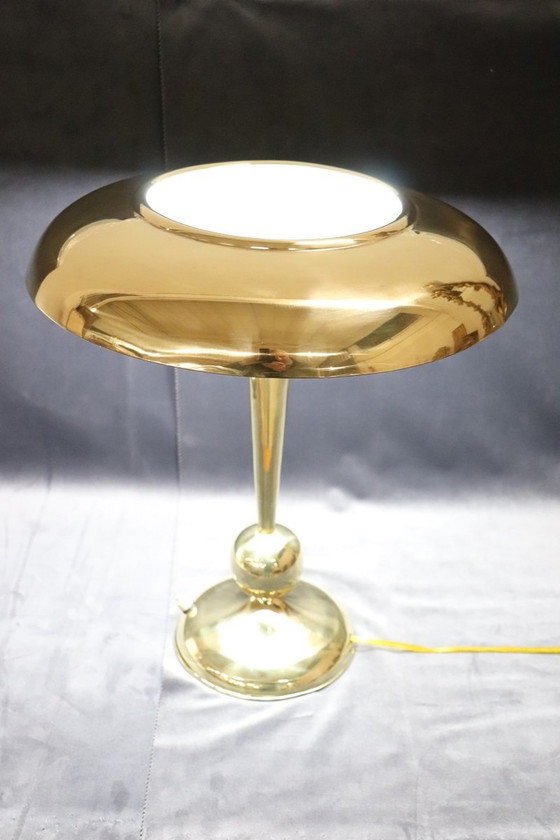 Image 1 of Lampe de table en laiton dans le style d'Oscar Torlasco pour Lumi, 1950S