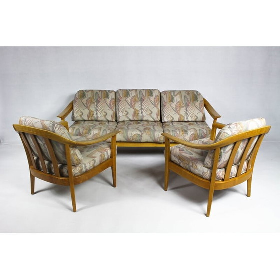 Image 1 of Ensemble de salle à manger produit par Wilhelm Knoll composé d'un canapé, d'une paire de fauteuils et d'une table basse - 1970