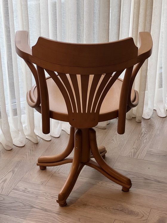 Image 1 of Vintage Thonet Attr. Chaise de bureau Capitaine en bois courbé