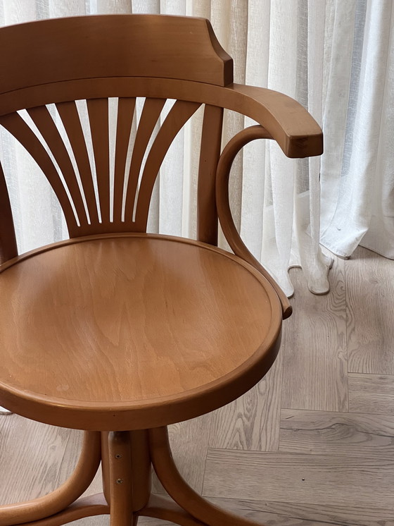 Image 1 of Vintage Thonet Attr. Chaise de bureau Capitaine en bois courbé