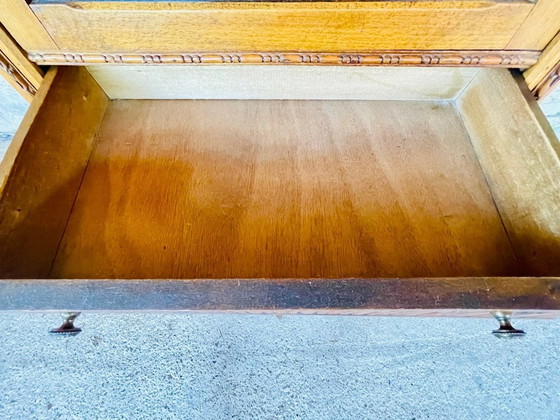 Image 1 of Vitrine française Louis XVI à 5 tiroirs, années 1940