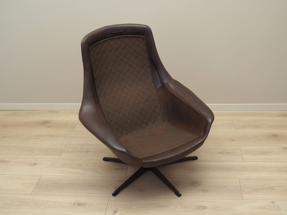 Image 1 of Fauteuil pivotant en cuir, Design danois, 1960S, Designer : H.W. Klein, Manufacture : Bramin