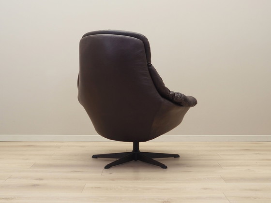 Image 1 of Fauteuil pivotant en cuir, Design danois, 1960S, Designer : H.W. Klein, Manufacture : Bramin