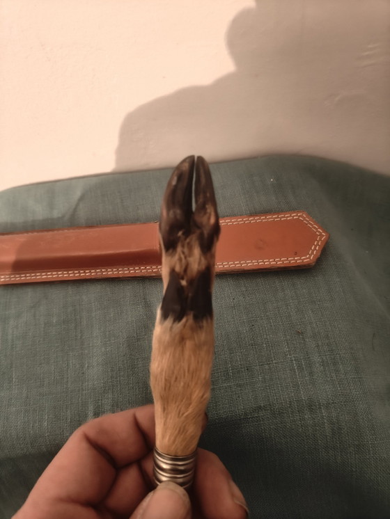 Image 1 of Coupe Papier Vintage Pieds De Biche