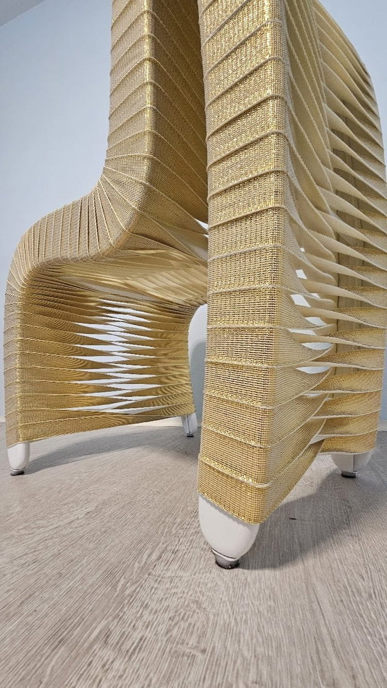 Image 1 of Sculpture Chaise "The Hunger Games" Couleur Or