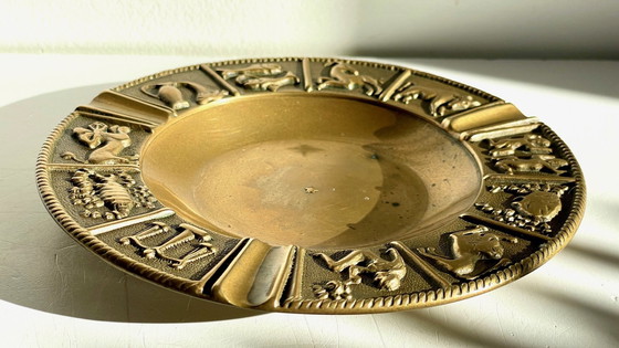 Image 1 of Cendrier aux Signes du Zodiaque Bronze Vintage