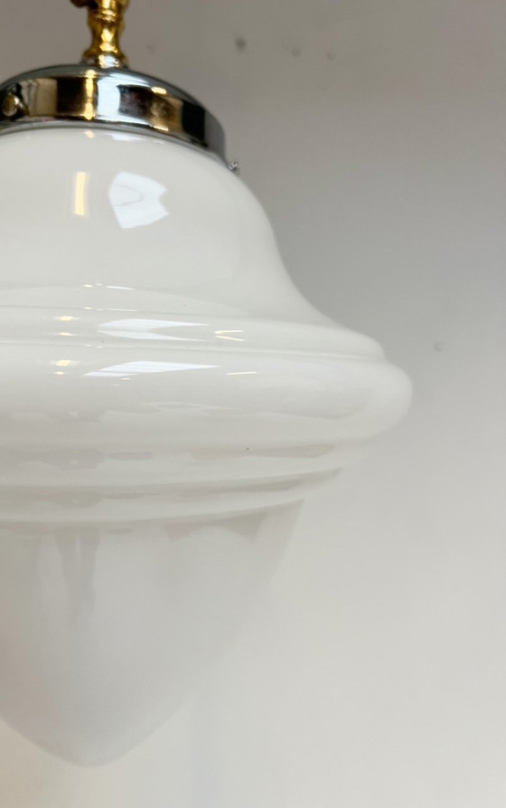 Image 1 of Plafonnier Art Déco en verre opale des années 60