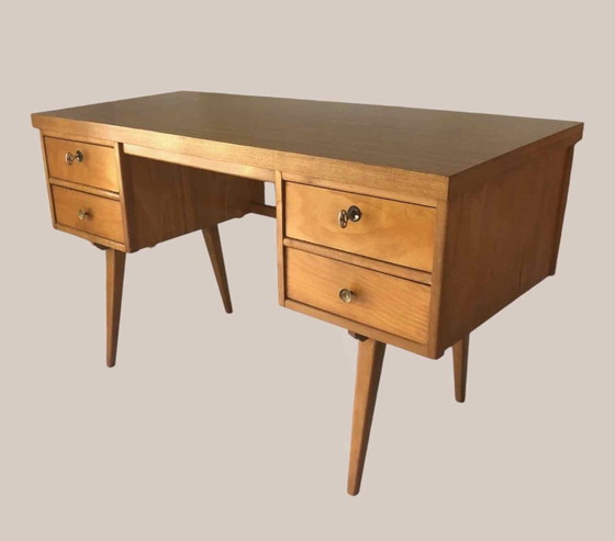 Image 1 of Bureau Design 1960