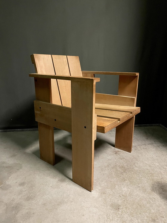 Image 1 of Paire de chaises à accoudoirs en cagette de Gerrit Rietveld pour Cassina, 1980S
