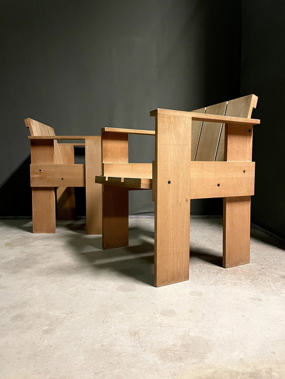 Image 1 of Paire de chaises à accoudoirs en cagette de Gerrit Rietveld pour Cassina, 1980S