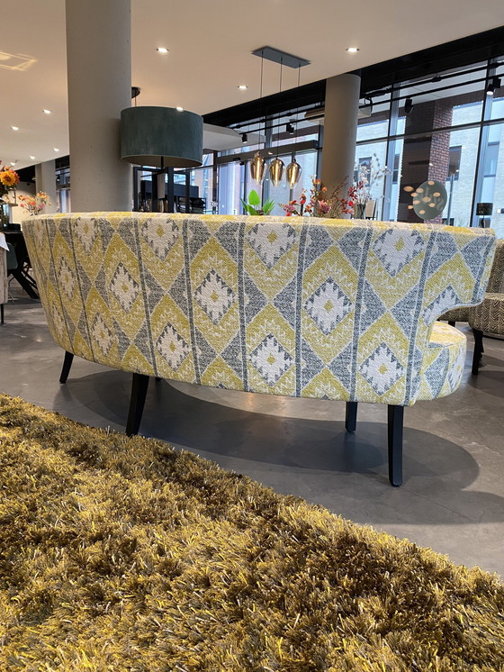 Image 1 of 3X chaise de salle à manger et 1X banc de salle à manger. 1 chaise de salle à manger avec roulettes