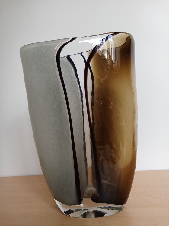 Image 1 of Vase ovale en verre scandinave soufflé à la bouche Mocca noir et blanc 50- Er Years