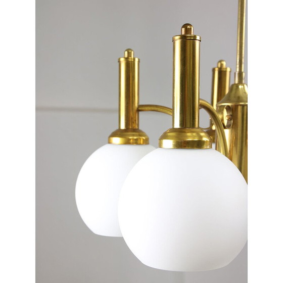 Image 1 of Lustre vintage en laiton et opaline, Italie