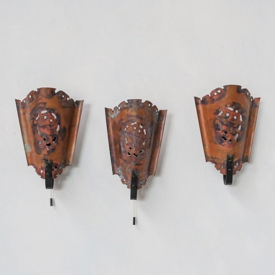 Image 1 of Ensemble de 3 lampes murales en cuivre brutaliste du milieu du siècle, Hollande, années 1970.