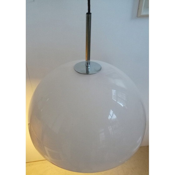 Image 1 of Lampe suspendue vintage en acrylique blanc de Staff, 1970