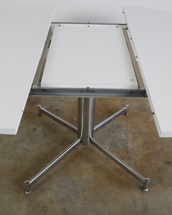 Image 1 of Table à manger ronde extensible vintage