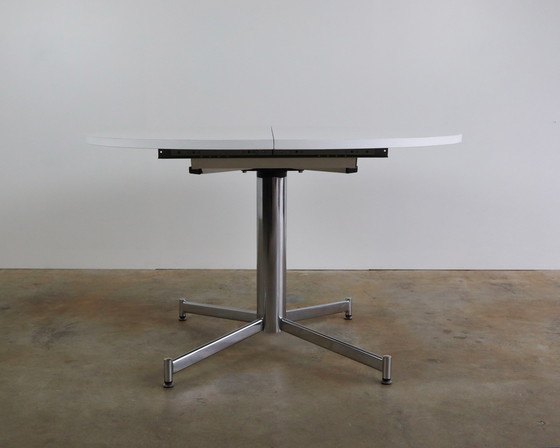 Image 1 of Table à manger ronde extensible vintage