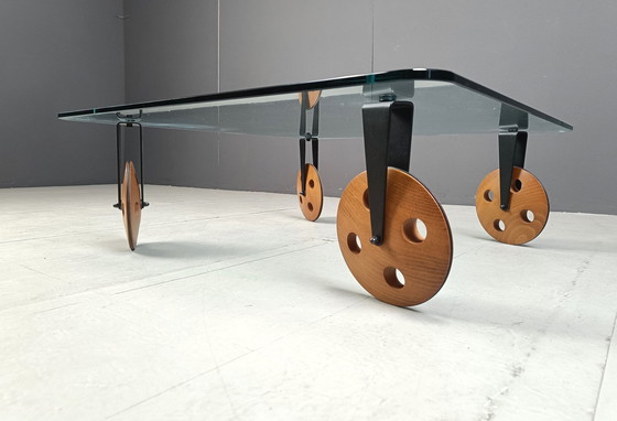 Image 1 of Table basse 'Tavolo Con Ruote' par Gae Aulenti, 1965