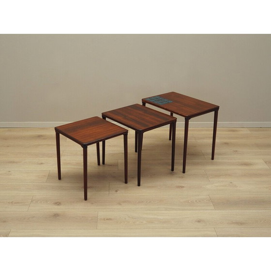 Image 1 of Ensemble de trois tables en bois de rose, design danois, années 1960, production : Danemark