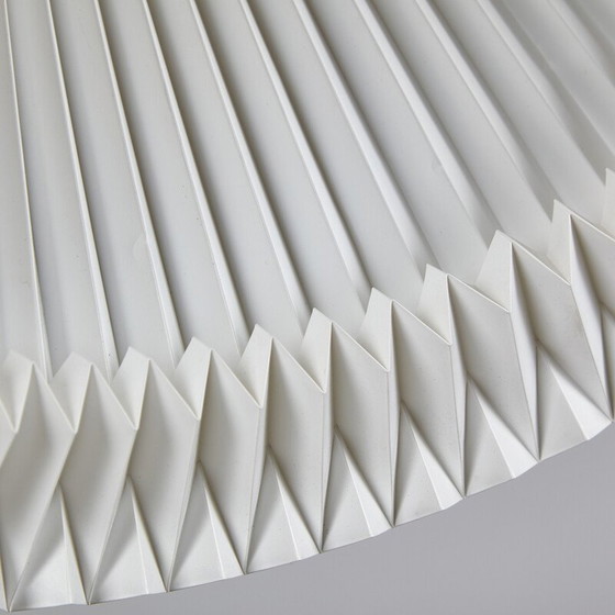 Image 1 of Lampe suspendue vintage modèle 1-27 en feuille de plastique par Tage Klint pour Le Klint, 1940