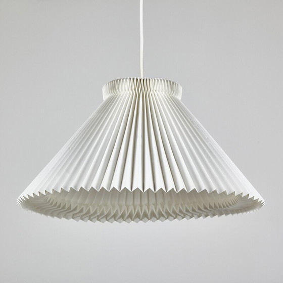 Image 1 of Lampe suspendue vintage modèle 1-27 en feuille de plastique par Tage Klint pour Le Klint, 1940