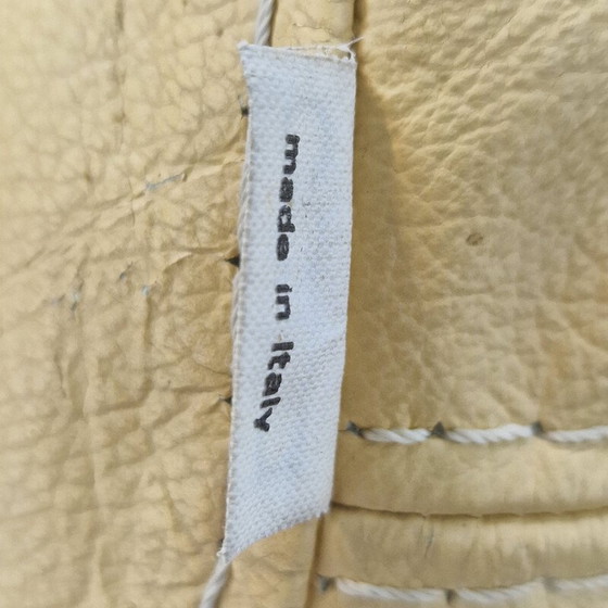 Image 1 of Paire de fauteuils vintage en bois massif et cuir beige pour Calia, Italie 1980